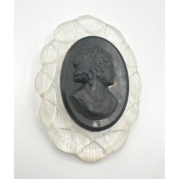 Transparent Lucite Frame Black Cameo Brooch Vintage - Picture 1 of 6